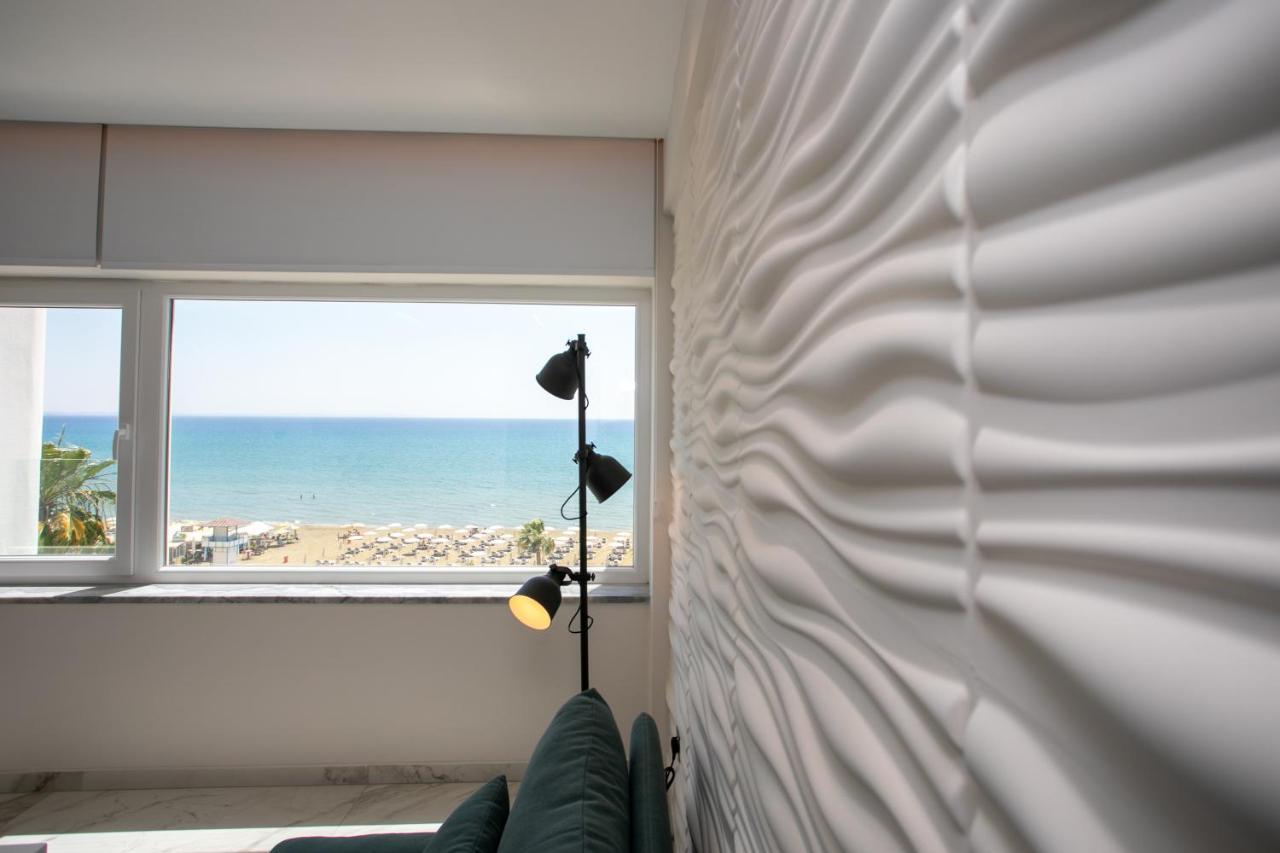 Les Palmiers Sunorama Beach Apartments ラルナカ エクステリア 写真
