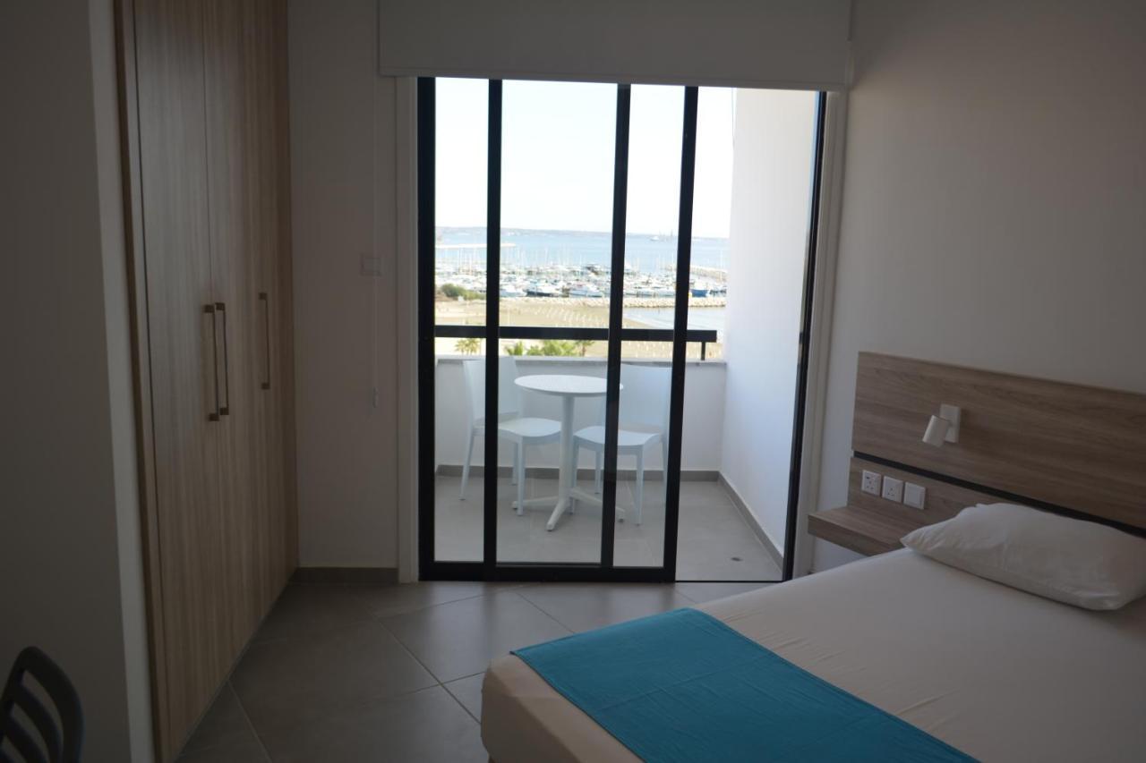 Les Palmiers Sunorama Beach Apartments ラルナカ エクステリア 写真